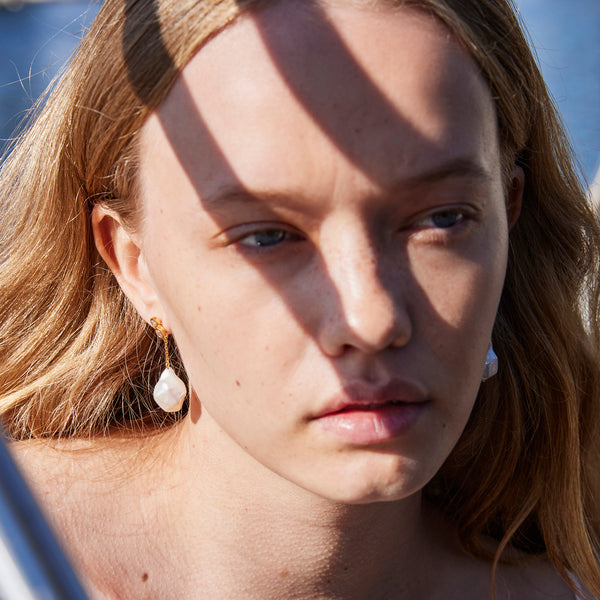 Aetia Pearl Earring - HIGH POLISHED GOLD